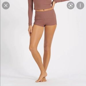 NWT Vuori Seascape Shorty sz Large